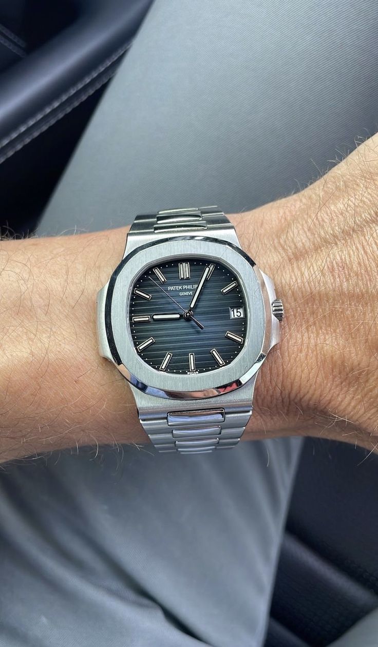 PATEK PHILIPPE – NAUTILUS