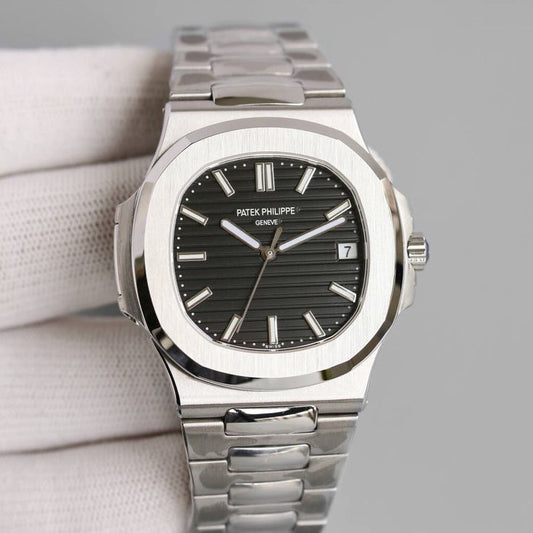 PATEK PHILIPPE – NAUTILUS